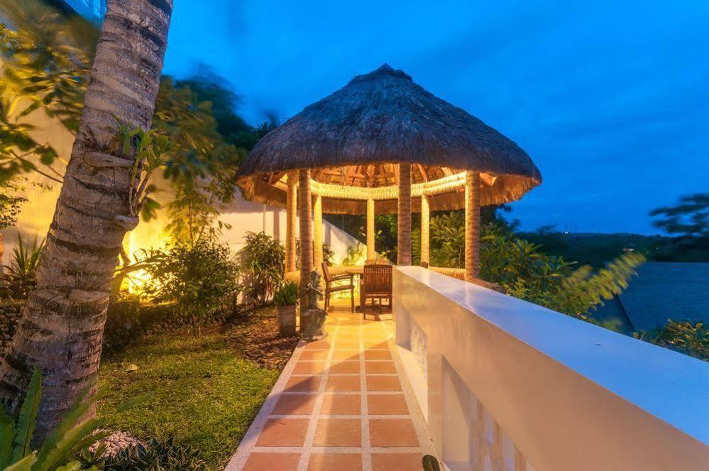Artista Beach Villa Balabag  المظهر الخارجي الصورة