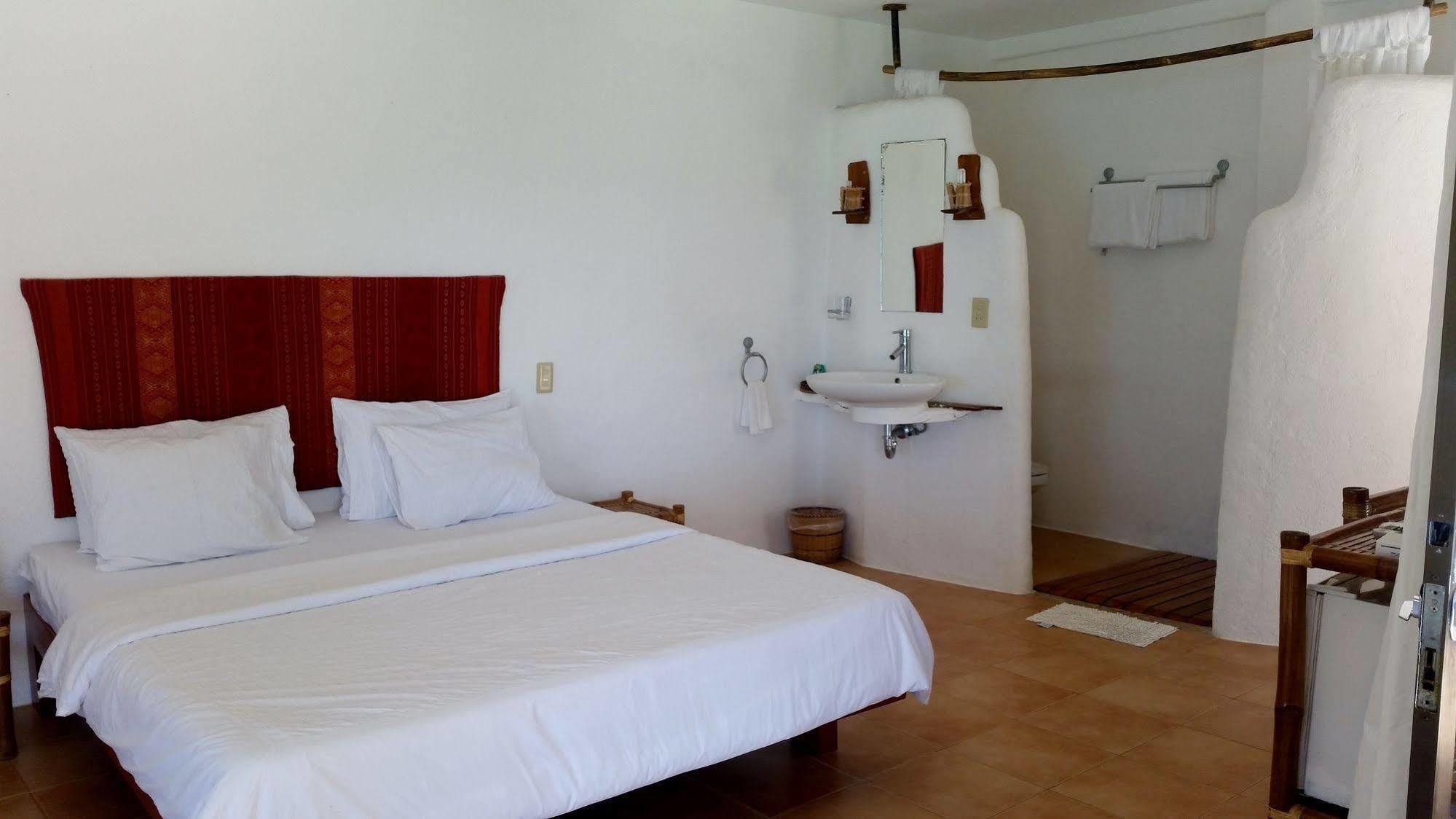 Artista Beach Villa Balabag  المظهر الخارجي الصورة