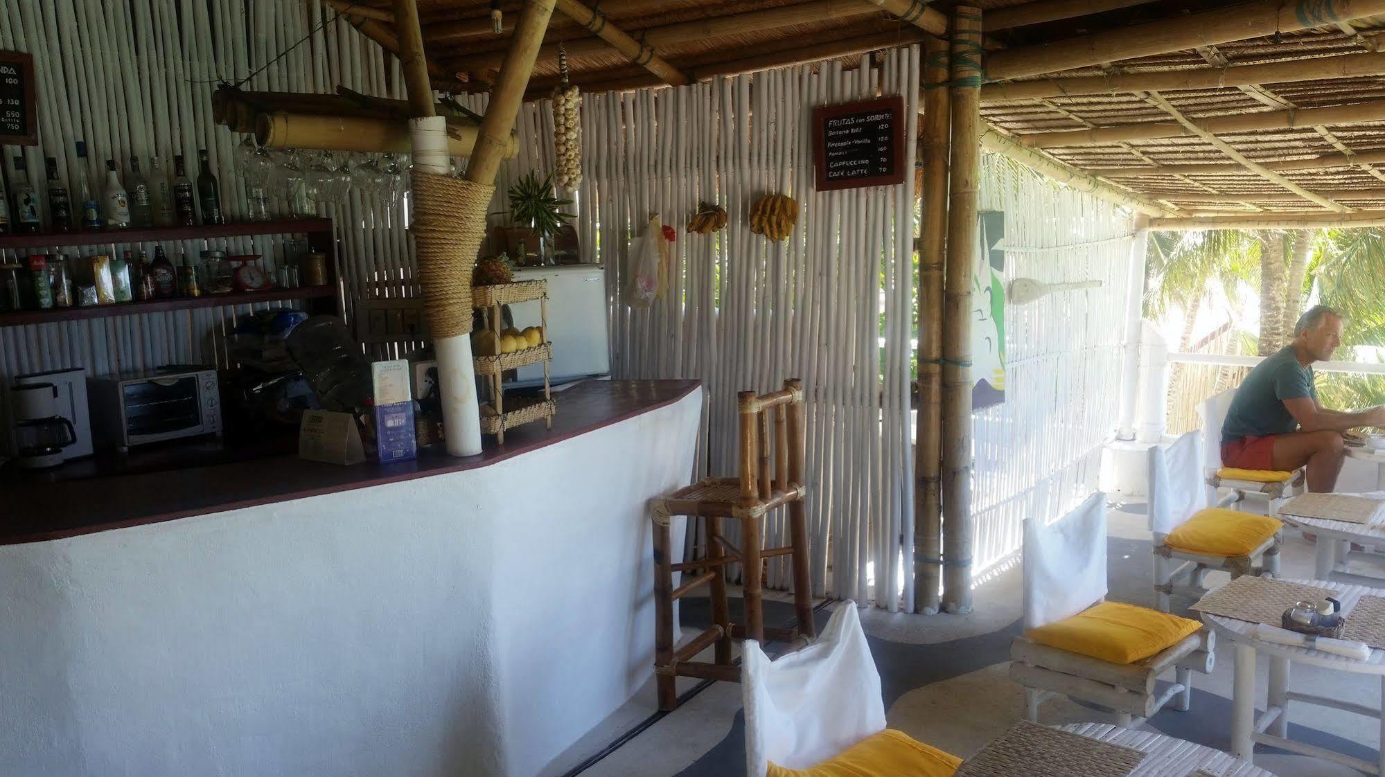 Artista Beach Villa Balabag  المظهر الخارجي الصورة