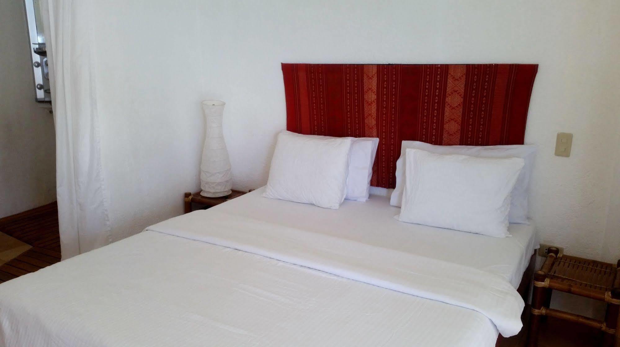 Artista Beach Villa Balabag  المظهر الخارجي الصورة