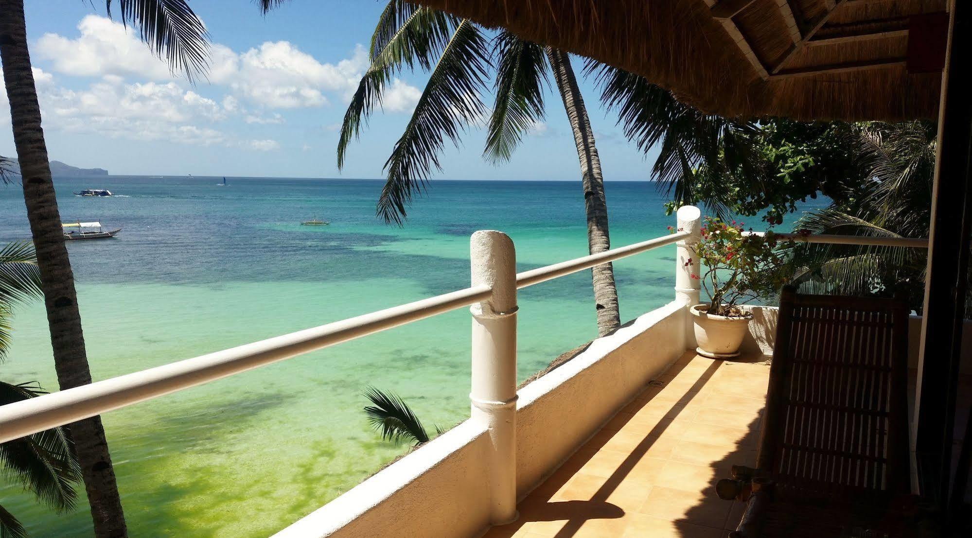 Artista Beach Villa Balabag  المظهر الخارجي الصورة